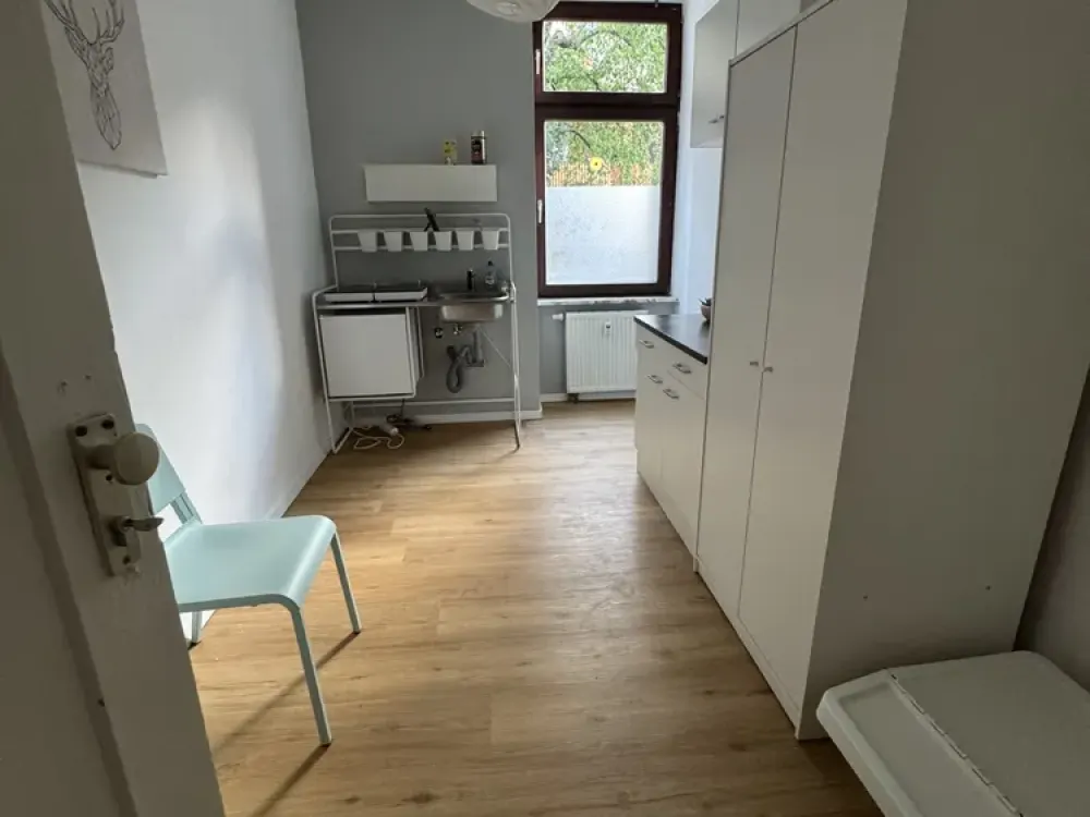Drei möblierte WG-Zimmer, ideal für eine WG-Neugründung