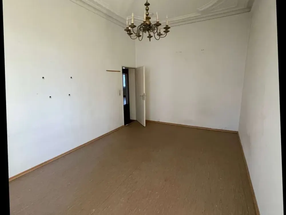 Top 4-Zimmer-Wohnung * Altbau* Nähe Skyper