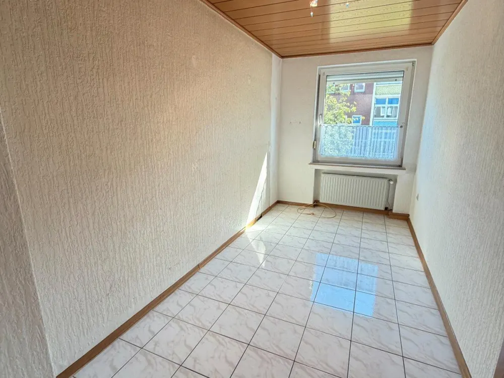 ⭐️HAFENVIERTEL- 3 Zimmerwohnung im gepflegten Haus mit Duschbad & Stellplatz⭐️