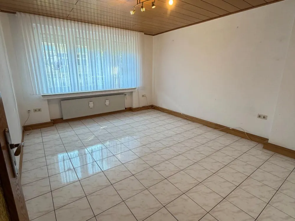 ⭐️HAFENVIERTEL- 3 Zimmerwohnung im gepflegten Haus mit Duschbad & Stellplatz⭐️