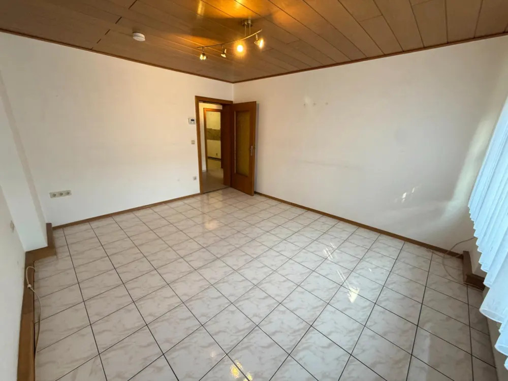 ⭐️HAFENVIERTEL- 3 Zimmerwohnung im gepflegten Haus mit Duschbad & Stellplatz⭐️