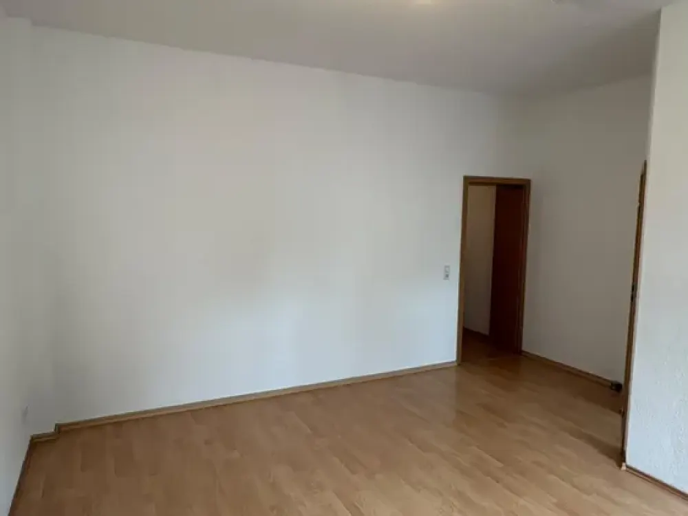 Helle 2-Zimmer-Wohnung mit Balkon in Dresden-Pieschen