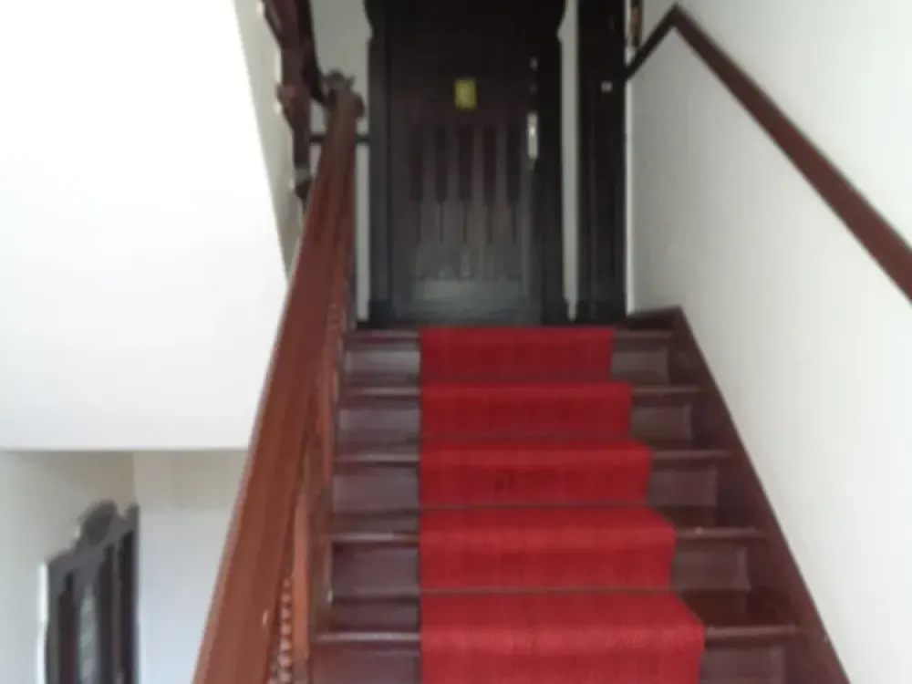 SEPARAT BEGEHBARE 7 ZIMMER/ ALTBAUWOHNUNG MIT 2 BALKONE/ 2 BÄDER, 3. OG. NÄHE RATHAUS CHARLOTTENBURG