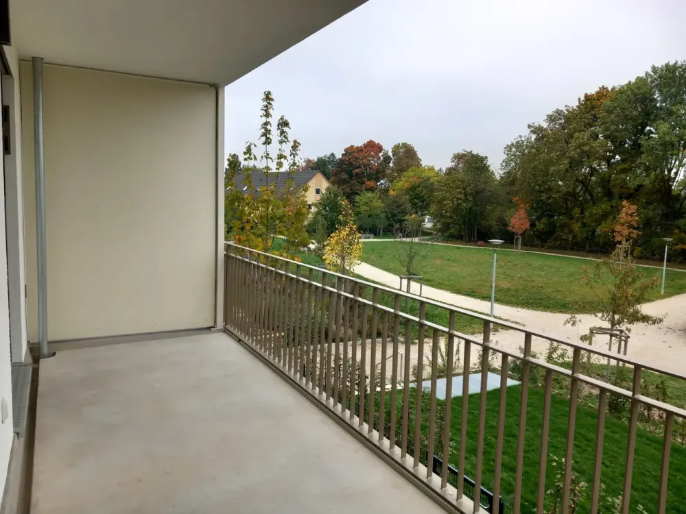 Living with Character: Modern 2-Room Apartment in Feldmoching