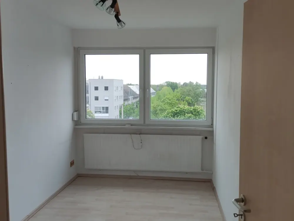 Wohnen mit Charakter: 3-Zimmer-Wohnung in der Oststadt