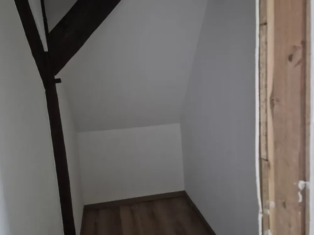 Wohnung in Burgwedel, 4,5 Zimmer, Erstbezug nach Sanierung