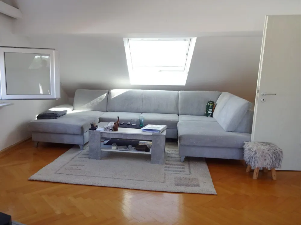 BRIGHT, COZY Top-Floor Apartment with Large Roof Terrace