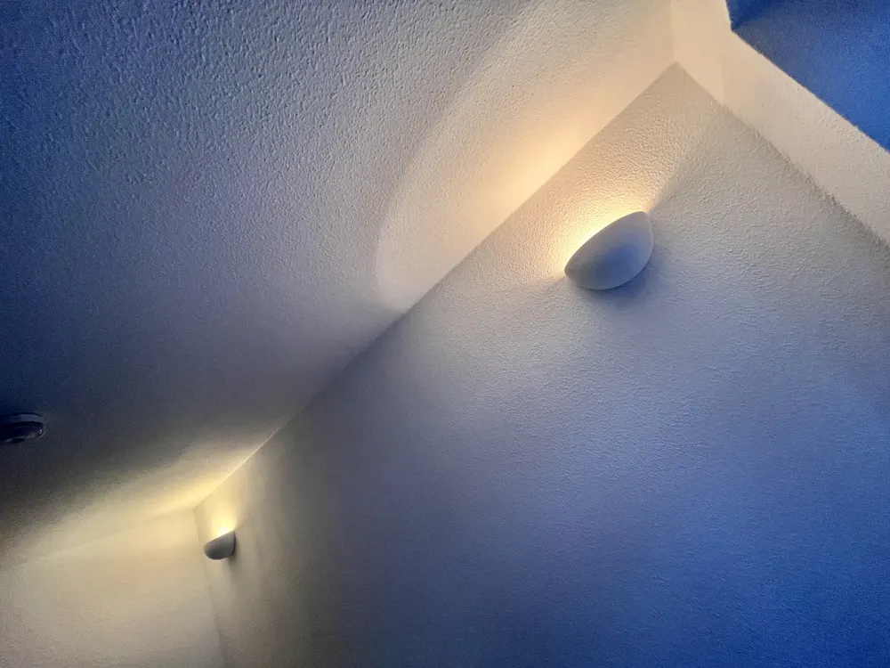 Moderne, möblierte 1-Raum-Wohnung mit Balkon in Dresdens Top-Lage