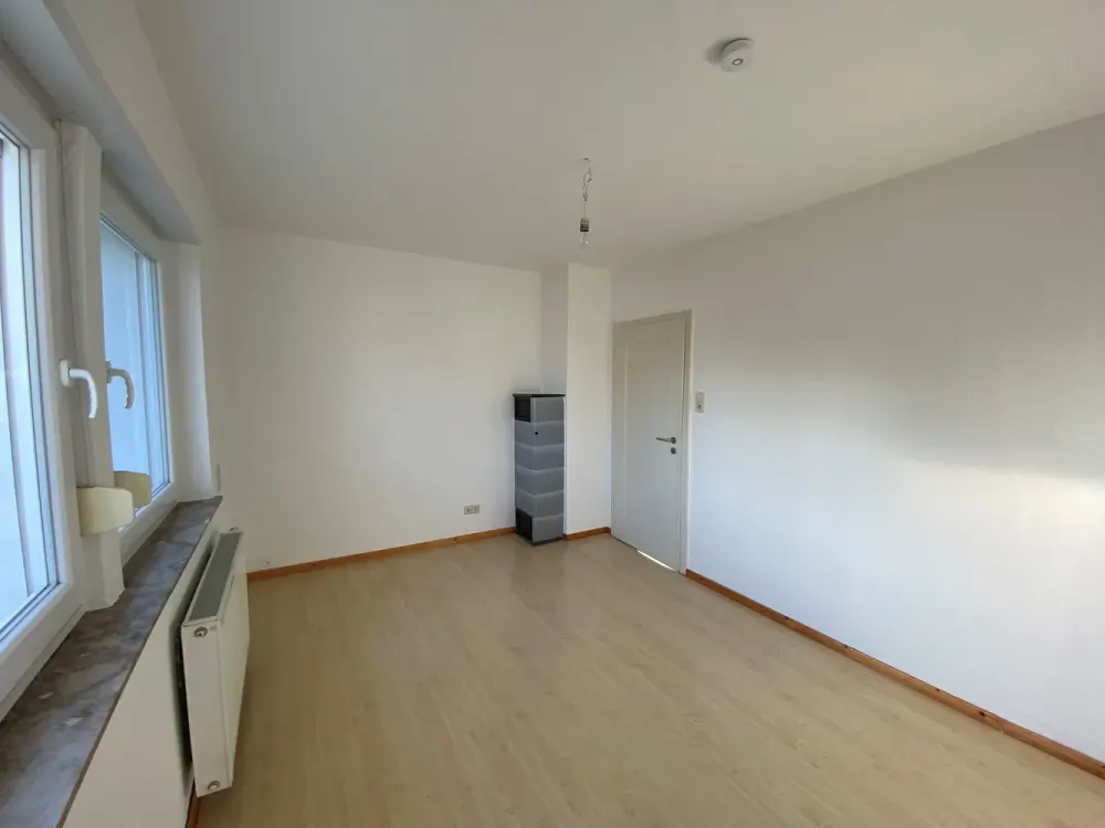 Helle und ruhige 4 Zimmer Wohnung mit Einbauküche in Stuttgart