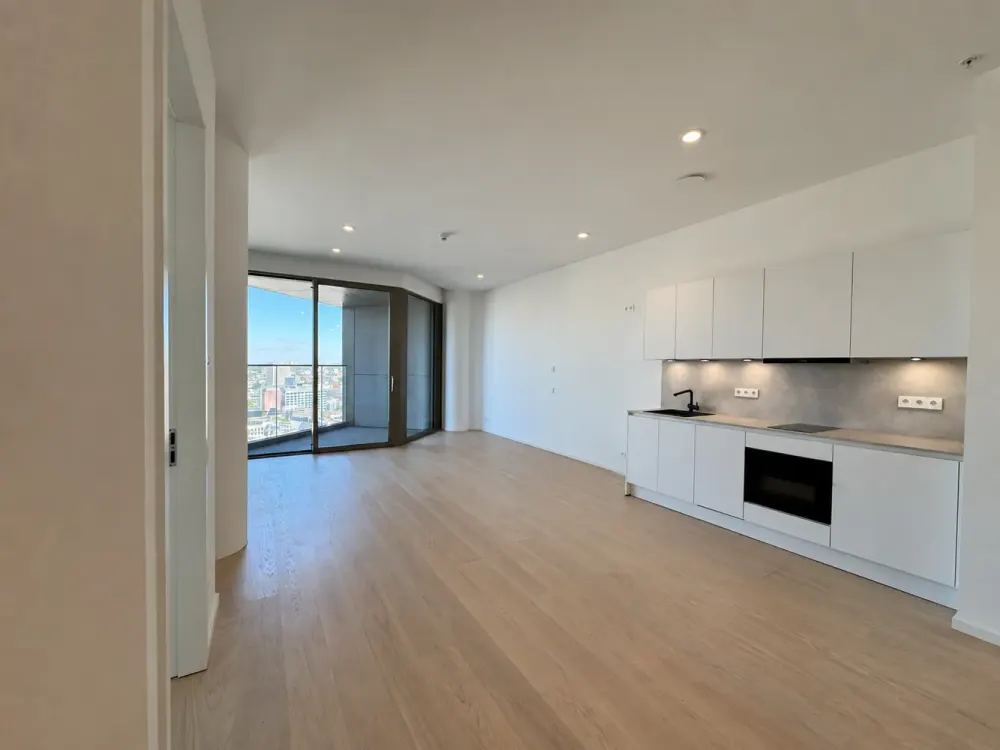 FOUR: Stilvolles Apartment mit Taunusblick