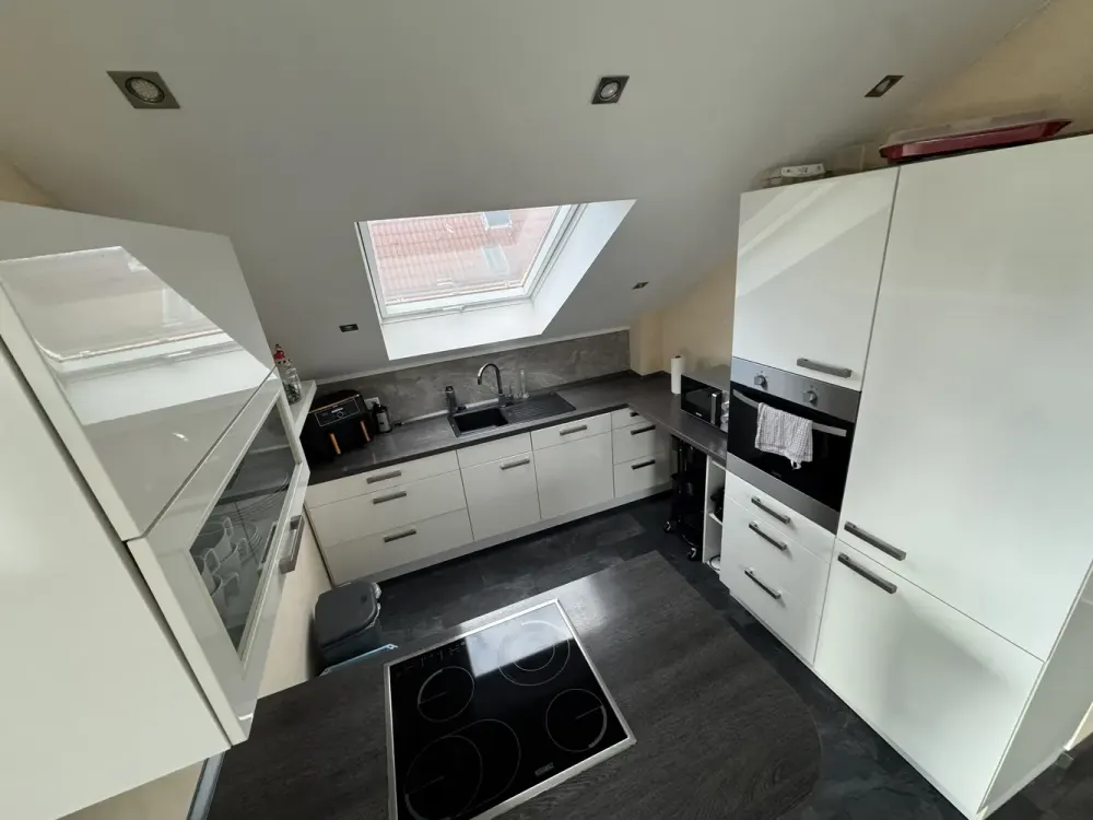 Moderne 3-Zimme-Dachgeschosswohnung mit Balkon in Solingen Wald
