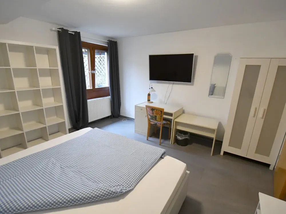 KLEINAPARTMENT / WG-Zimmer OTTOBRUNN (möbliert) SEPT/OKT - 2026
