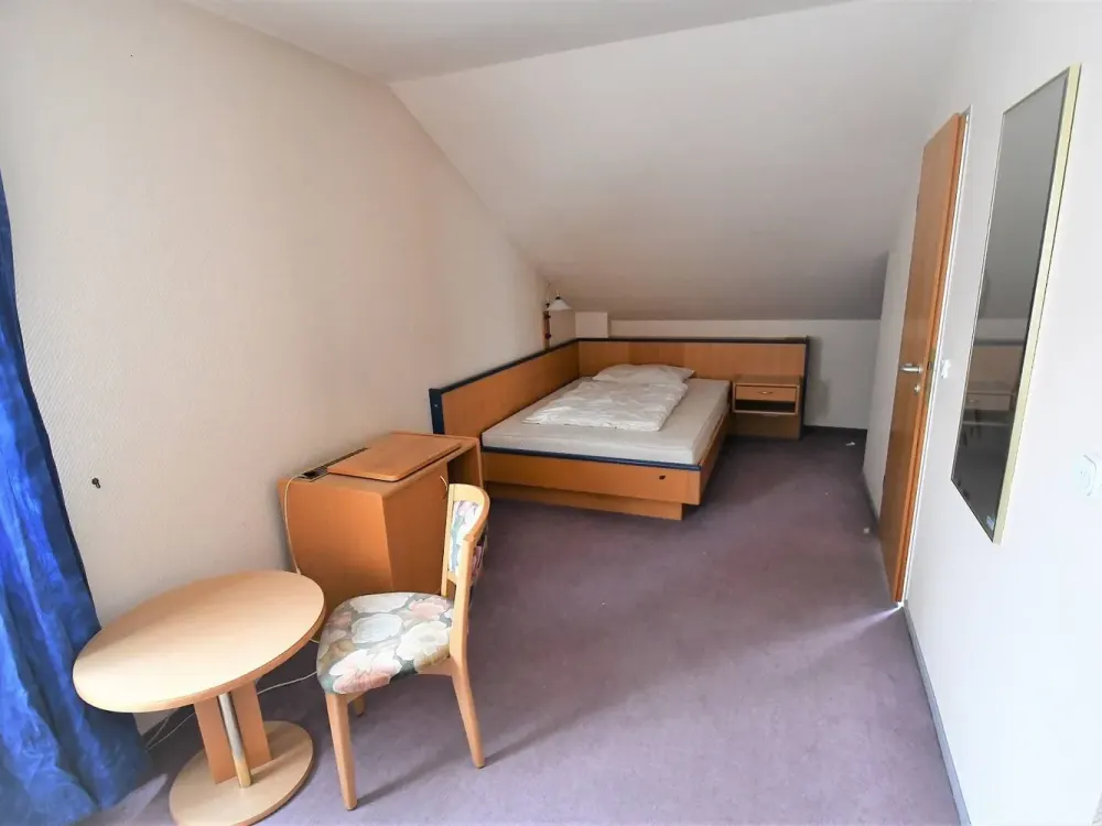 KLEINAPARTMENT / WG-Zimmer OTTOBRUNN (möbliert) SEPT/OKT - 2026
