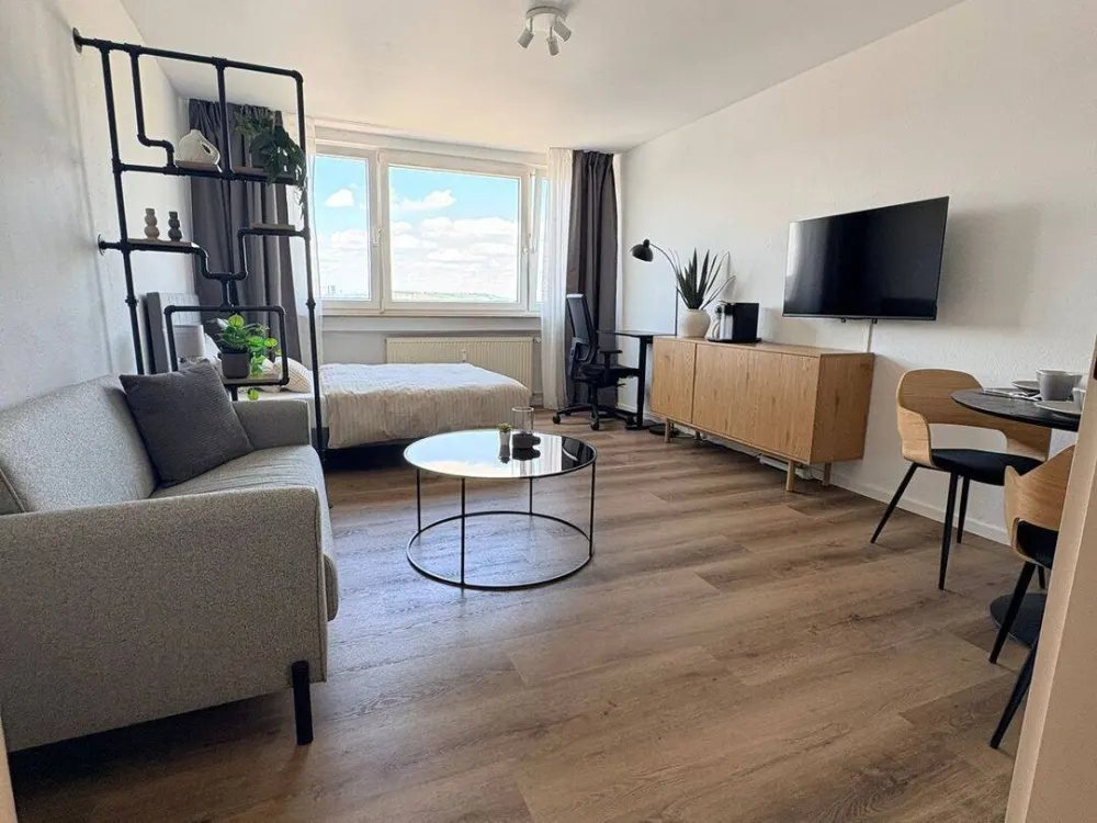 Möbliert - Aussicht - Renoviert - Stadtmitte