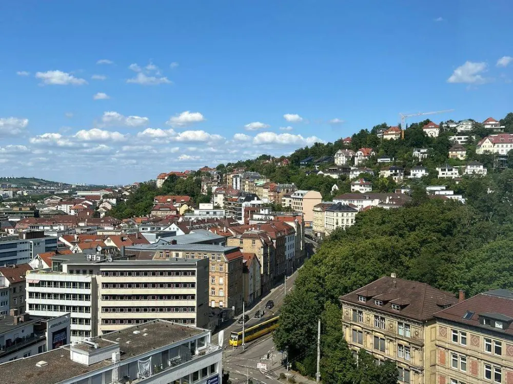 Möbliert - Aussicht - Renoviert - Stadtmitte