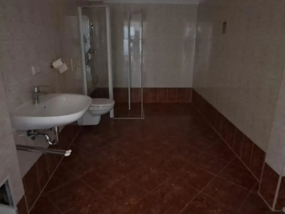 ++ Geräumige zwei Zimmerwohnung am Schloss in Machern ++
