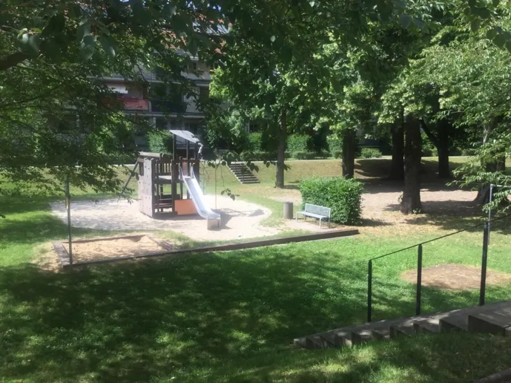 Modern renovated 3-room apartment seeks new tenants!
