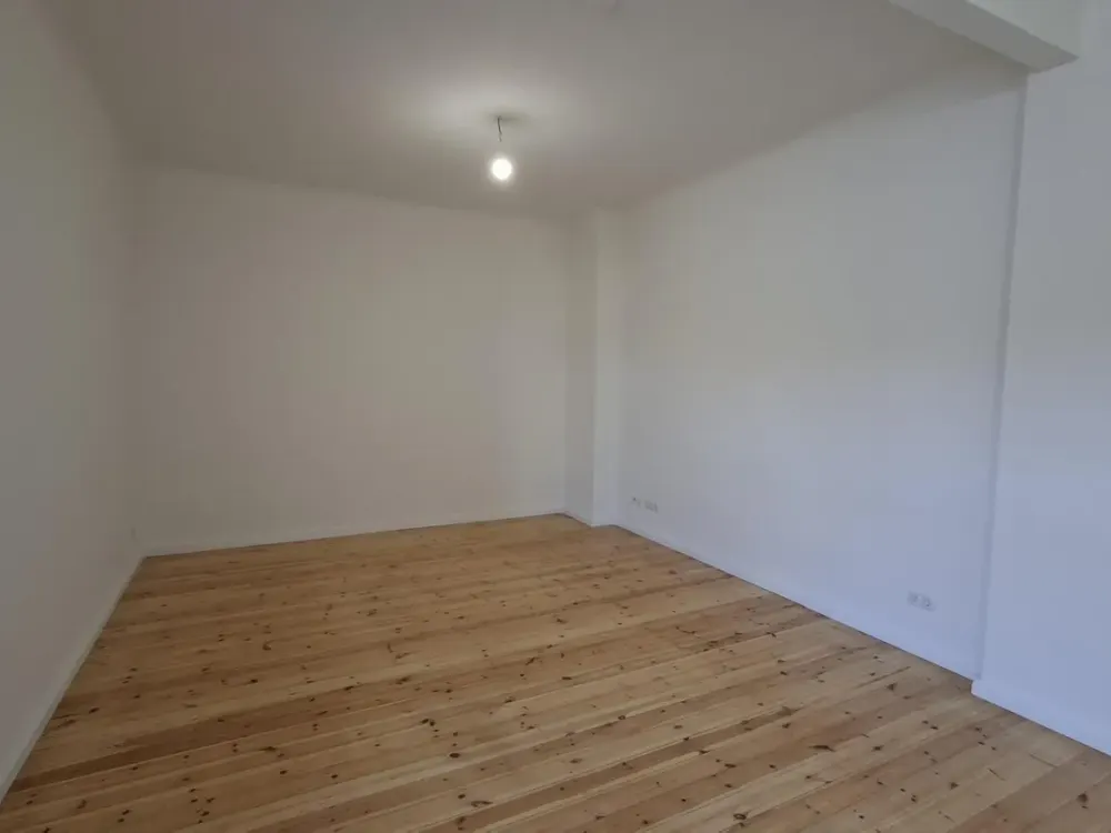 1 Zimmer Mietwohnung I Einbauküche I 4. Etage ohne Lift