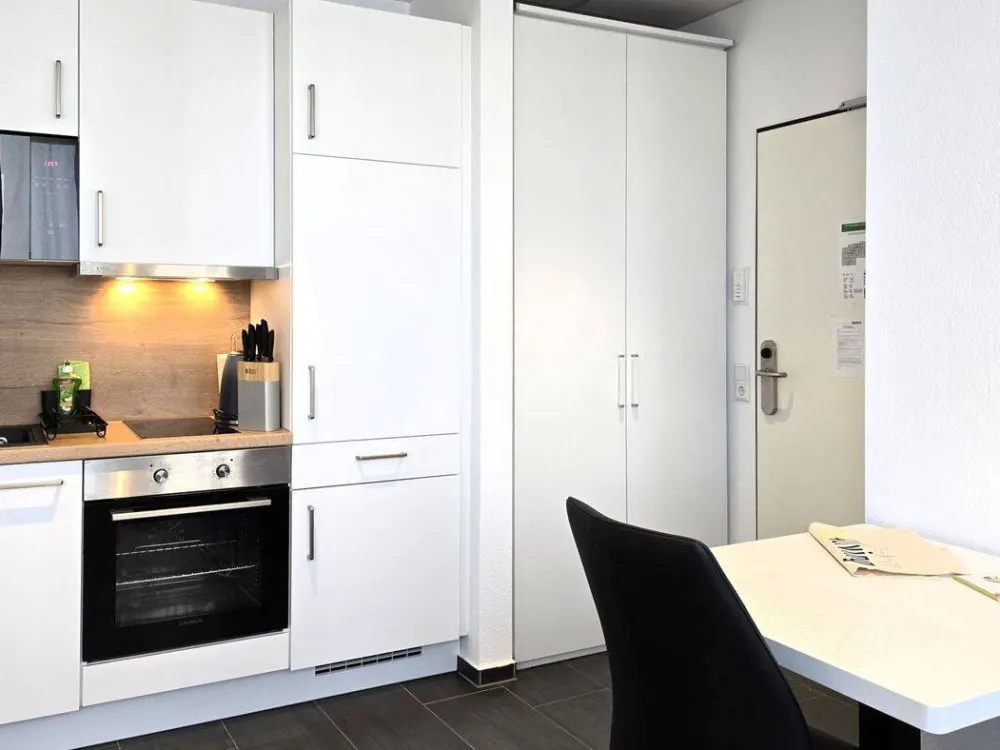 Komfortables 1-Zimmer Apartment, bequem & komplett ausgestattet, zentral Niederrad