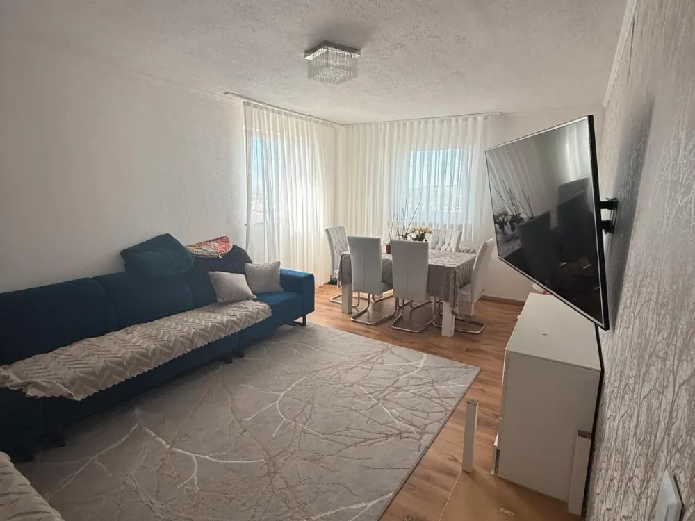 3 Zimmer Wohnung 80QM TOP ZUSTAND