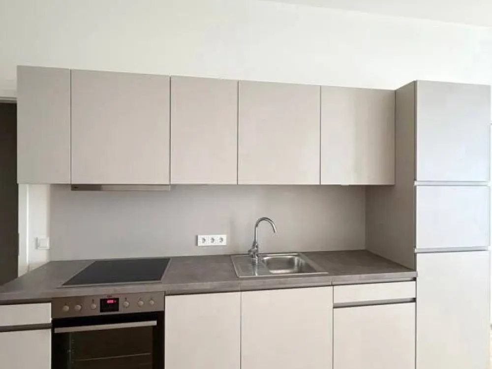 Moderne 2-Raum-Wohnung mit Einbauküche an der Frauenkirche