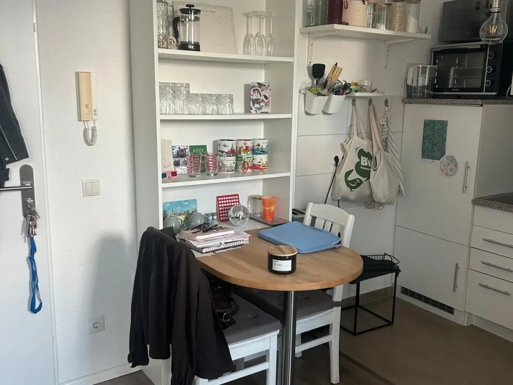Anfragestopp! Teilmöblierte 1-Zimmer-Wohnung in Düsseldorf