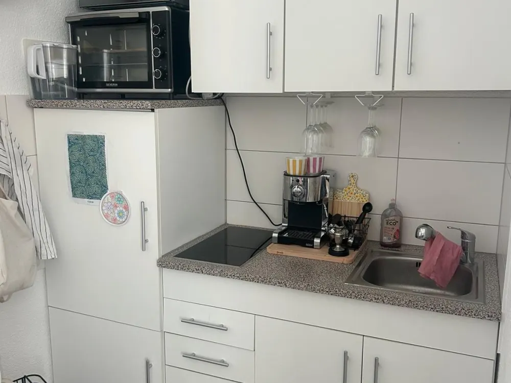 Anfragestopp! Teilmöblierte 1-Zimmer-Wohnung in Düsseldorf