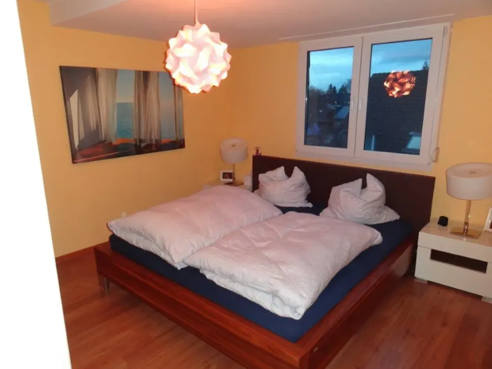 Helle, moderne 3-Zimmer-Dachgeschosswohnung (75 m²) mit Westterrasse