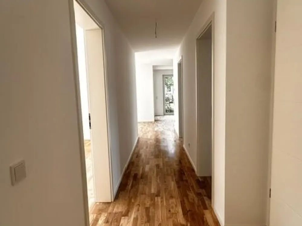 Ihre neue Familienwohnung im Erstbezug mit Terrasse.