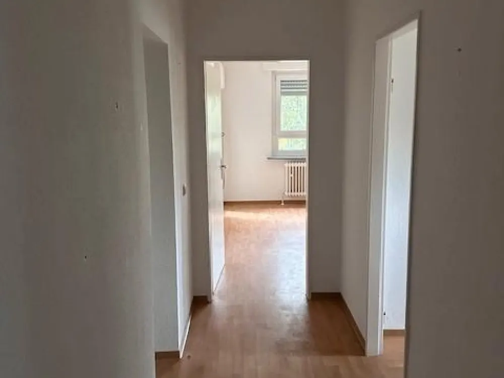 Schöne 2-Zimmer-Wohnung mit Balkon zu vermieten!