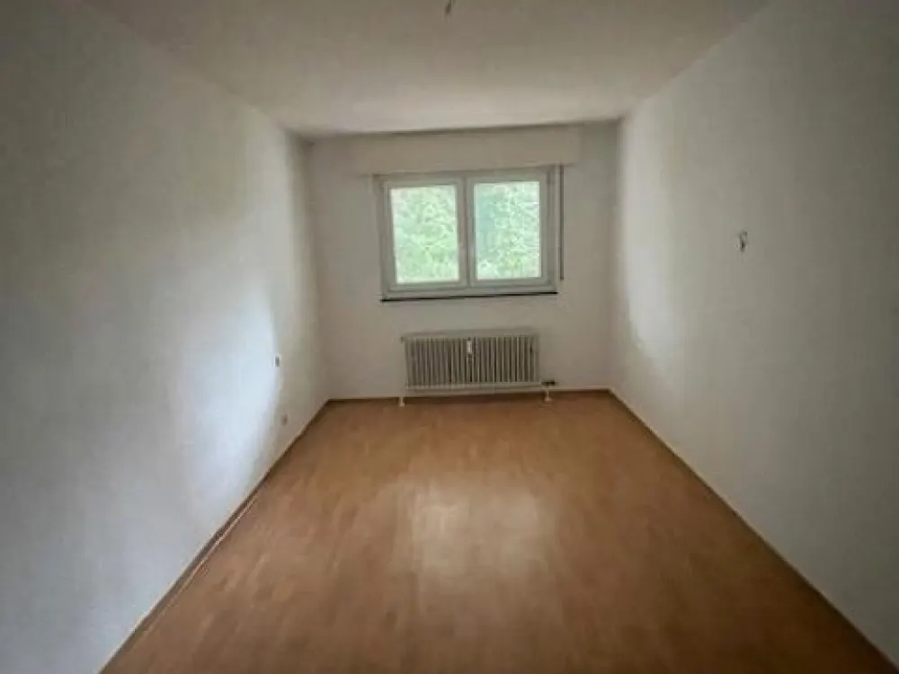 Schöne 2-Zimmer-Wohnung mit Balkon zu vermieten!