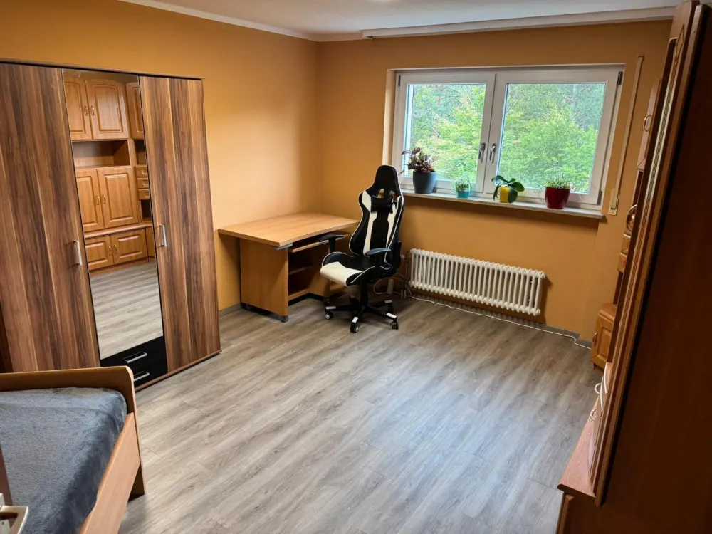 Beautiful 3.5-Room Apartment in Nürnberg Langw. Nord with Buyout 2500e