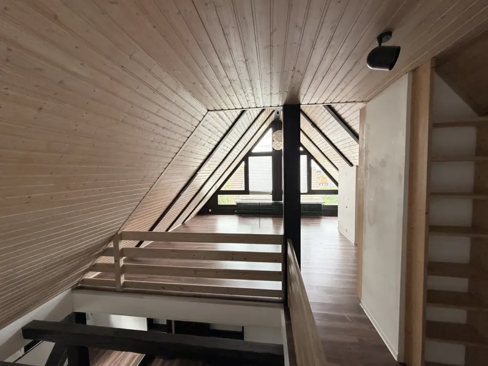 Gepflegte 3,5 Maisonette-Wohnung mit EBK und Blick über Ludwigsburg