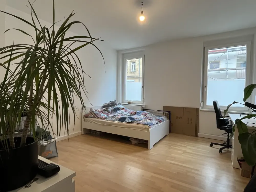 Beautiful 4-Room Apartment in Nbg. Maxfeld, Directly Near Nürnberger Stadtpark