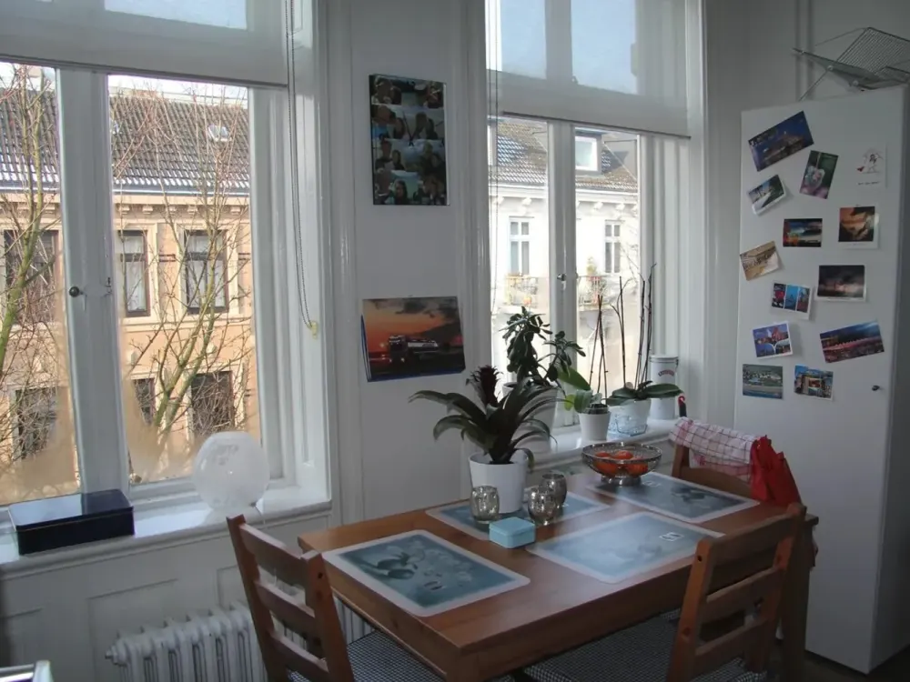 Rotherbaum: 1-Zi-Altbau in Uninähe: Wohnbüro, Praxis, Atelier
