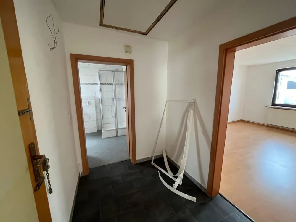 Helle 3-ZKB-Dachgeschosswohnung mit großer Wohnküche in Kaufungen