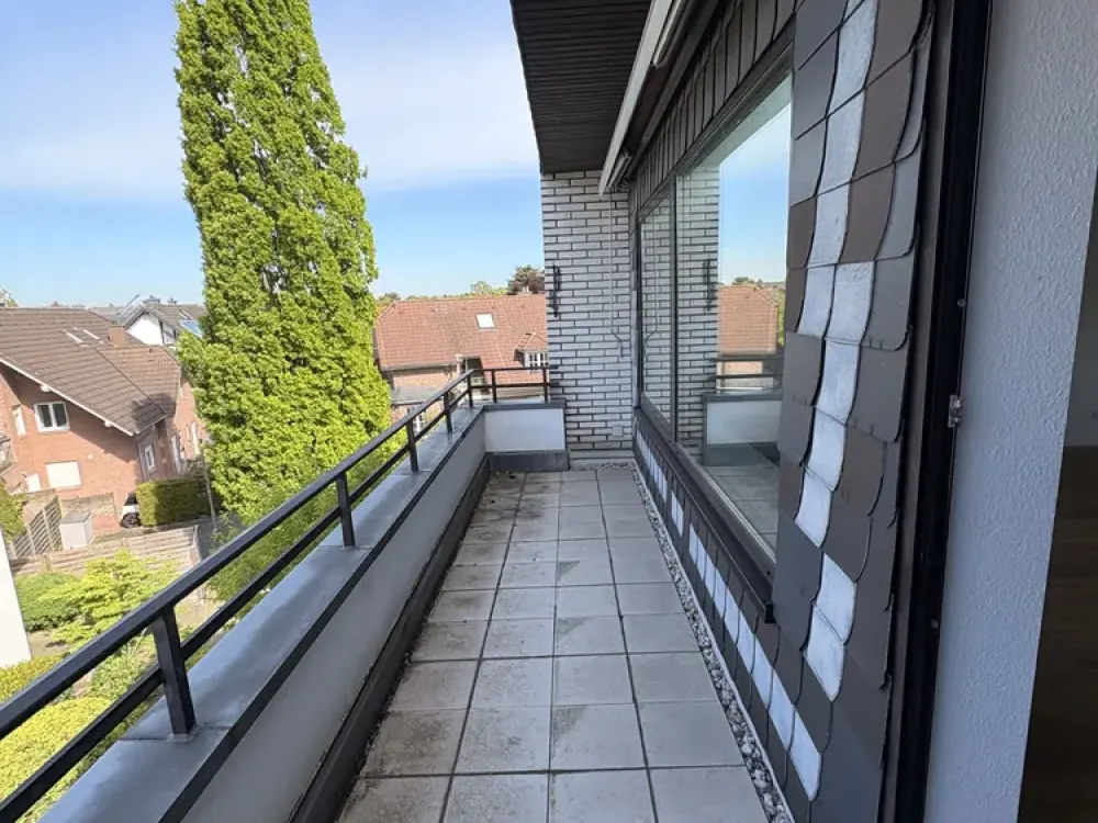 Wohnung in guter Lage von Meerbusch-Büderich, Dachgeschoss