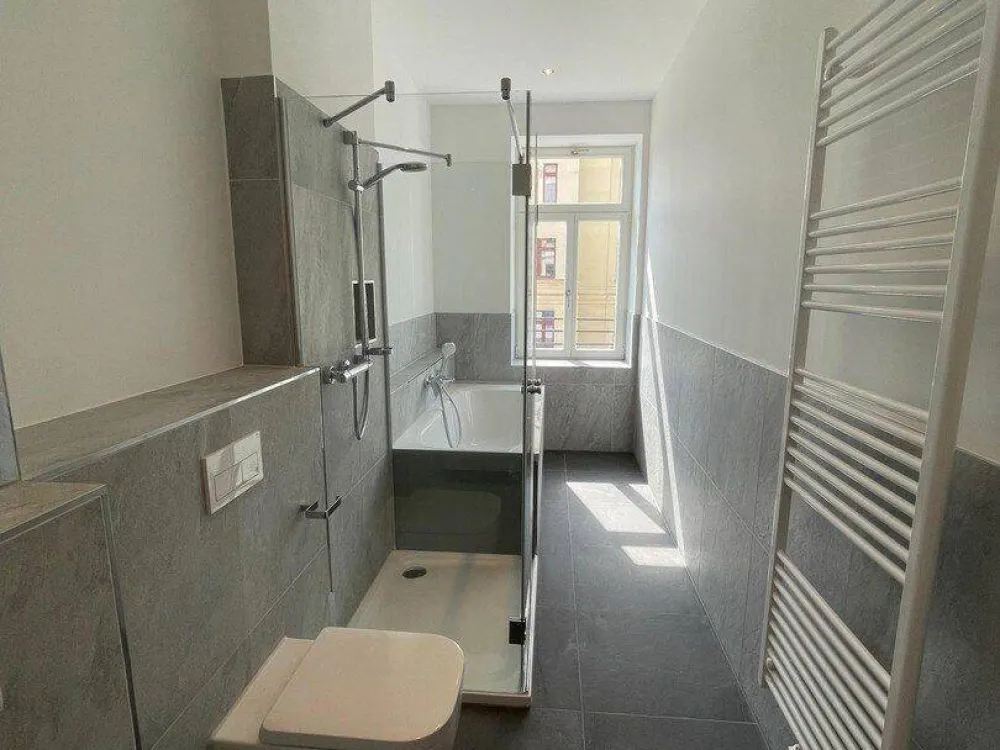 Neu sanierte 3-Zimmer-Wohnung mit großem Balkon