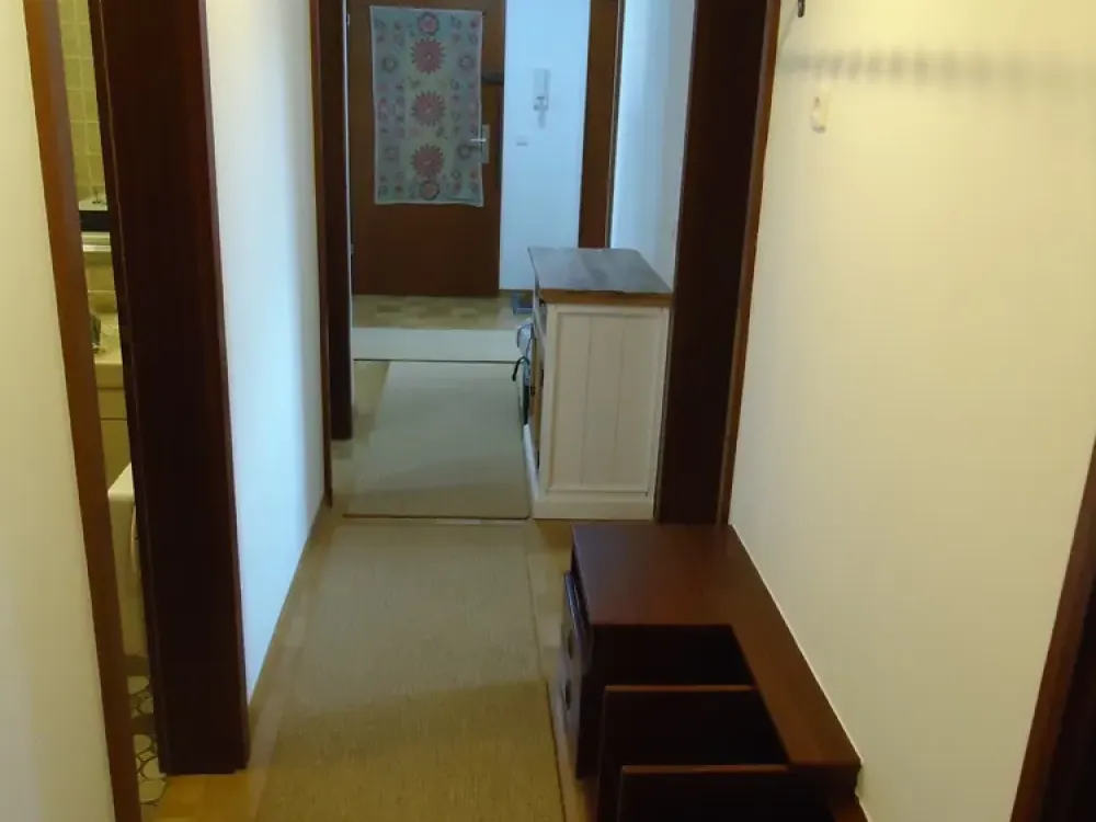 Exklusive, vollst. renovierte 4-Raum-Wohnung mit geh. Innenausstattung mit Balkon und EBK