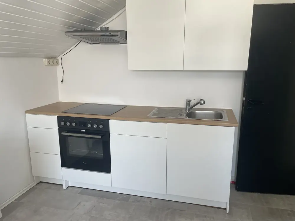 Practical 2.5 Attic Apartment in Münster