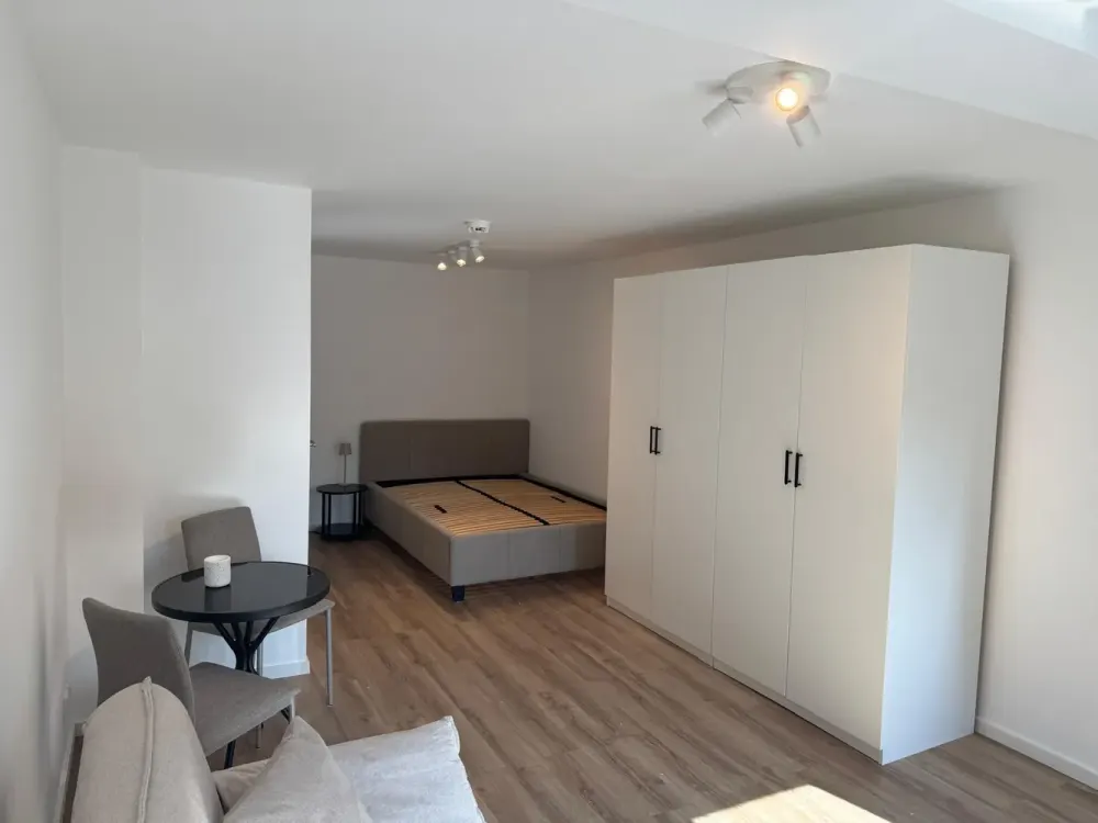 Vollmöblierte 1-Zimmer-Wohnung in begehrter Lage von Frankfurt-Sachsenhausen