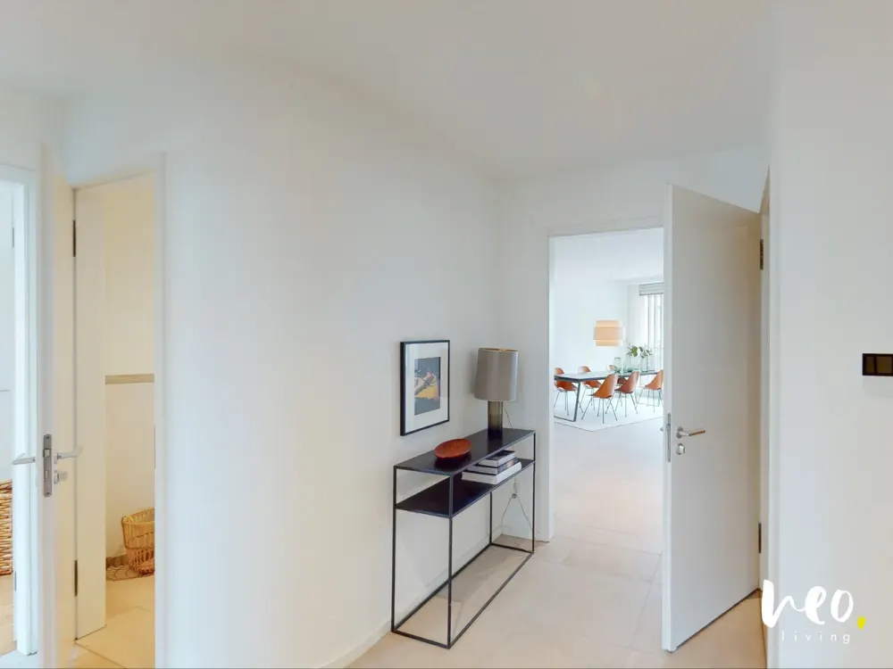 Masterbedroom, Wannenbad, Gäste-WC und Südbalkon