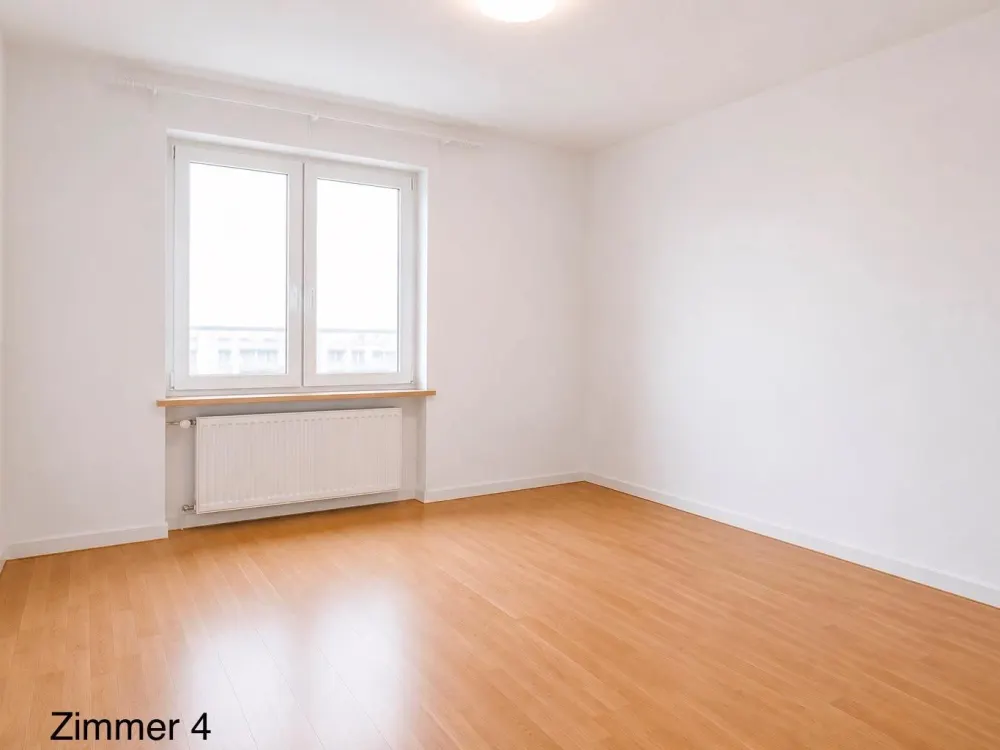 5-Zimmer-Wohnung in Neustadt, Frauen-WG