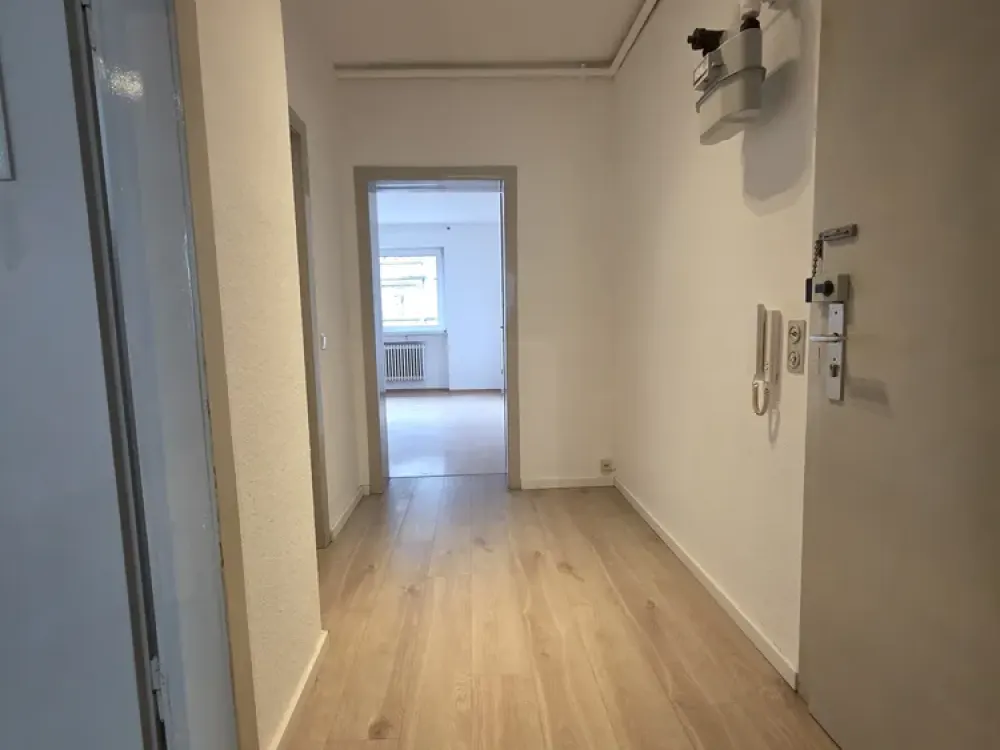 Sachsenhausen: 2-Zimmer-Wohnung mit Balkon