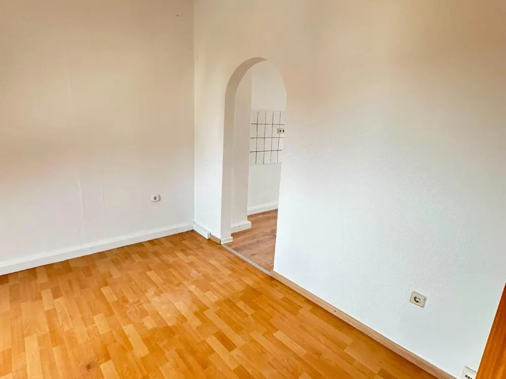 Großzügige 4-Zimmer-DG Wohnung in Sulzbach