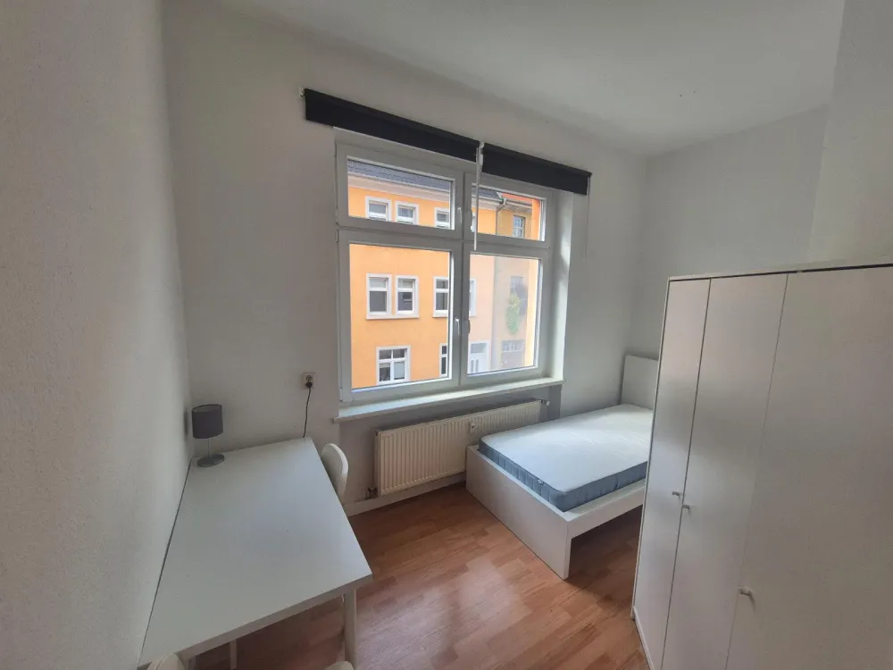 2-room apartment on the 1st floor with daylight bathroom and storage room
