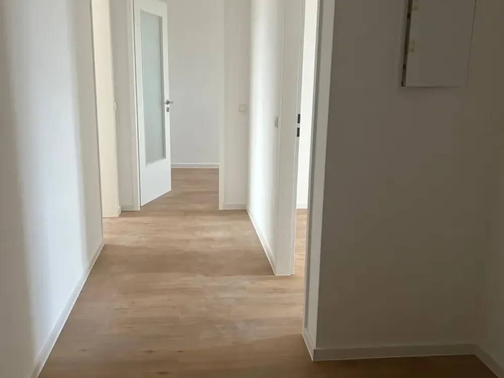 Sanierte 2-Zimmer-Wohnung mit EBK!