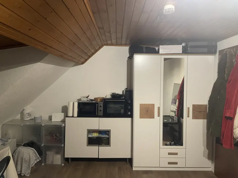 Dachgeschosswohnung zu vermieten(Whg.6)