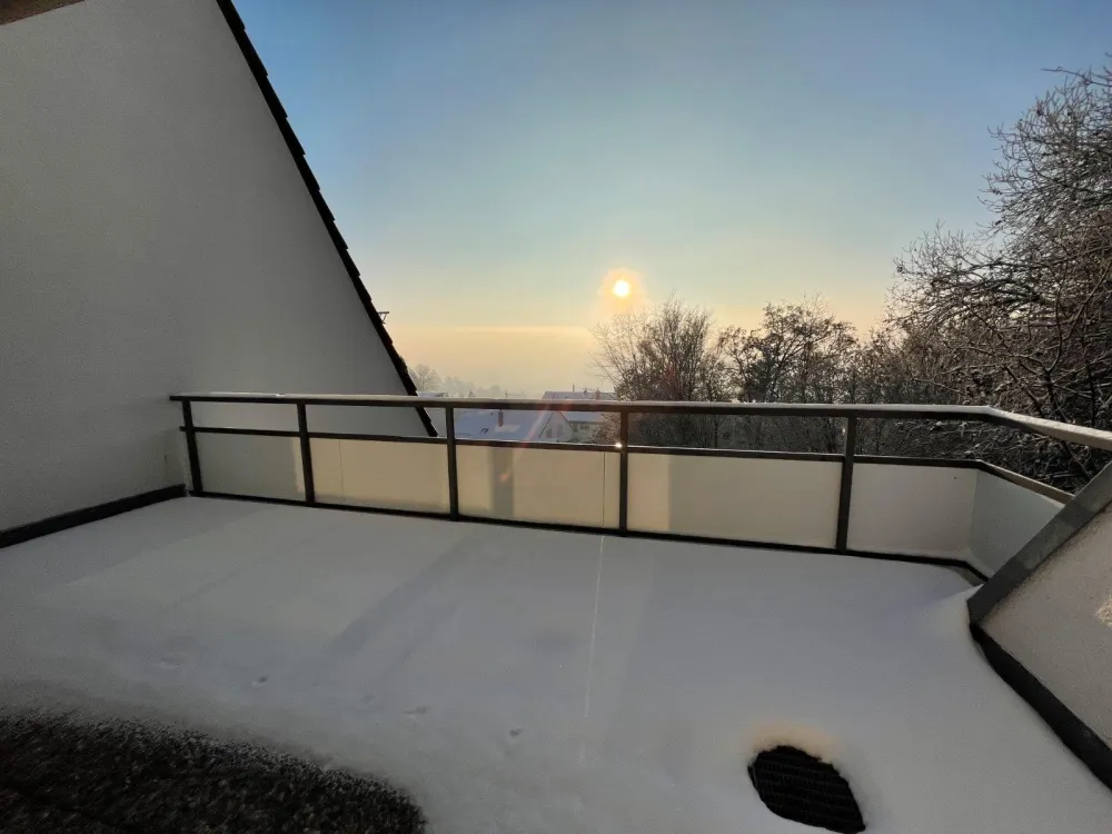 Helle 4-Zi.-Wohnung mit Balkon & TG-Stellpl. in ES-Wiflingshausen