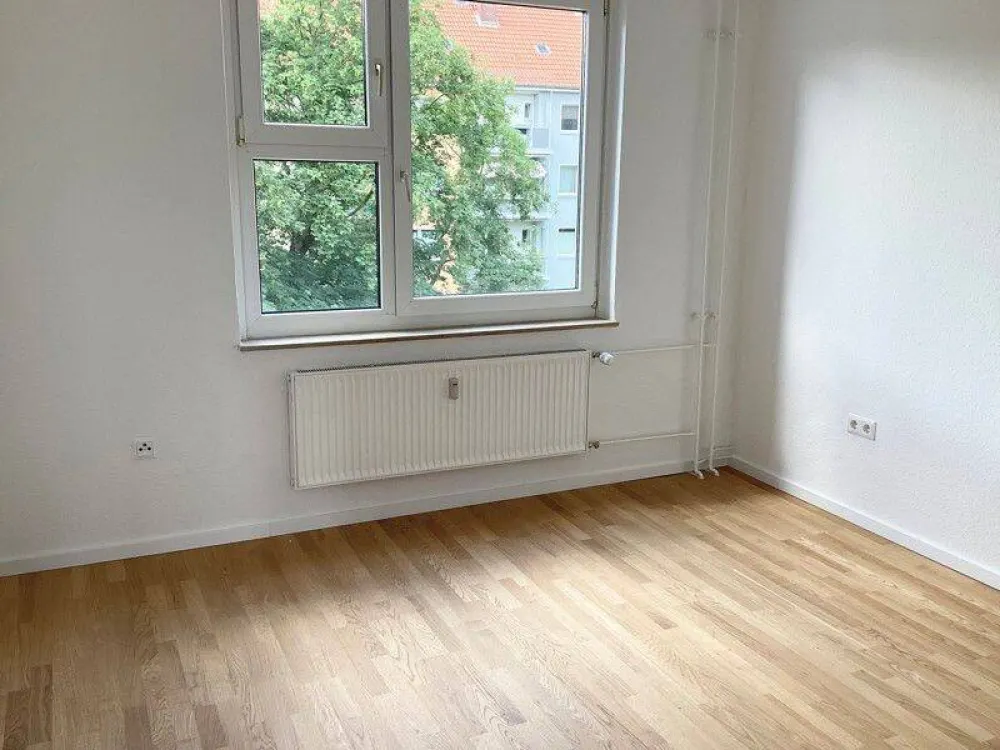 Stylish 3-Room Apartment with Balcony